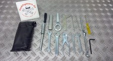 Attrezzi di bordo tool kit
