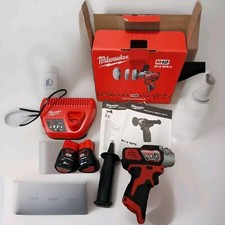 Lucidatrice Milwaukee M12 BPS-0 + Caricabatteria Milwaukee  2 Batteri, PDR 
