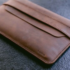 Custodia in pelle con