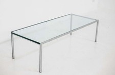 Tavolino in metallo e piano in