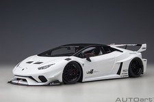 Lamborghini Huracan GT LB-Silhouette funzionante bianco e nero modello 1:18 di Autoart