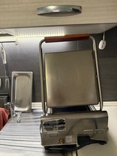 Piastra professionale UNOX