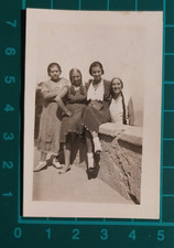 FOTO DONNE MONTANINE SEDUTE SU UN MURETTO 1930 C. ( F 39 )