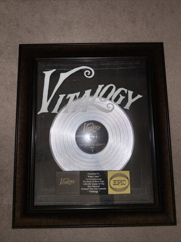 Pearl jam vitalogy silver - pearl, "vitalogy"