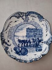 piatto in ceramica Richard Ginori - Veduta di Napoli, Palazzo Donn'Anna. Numerat