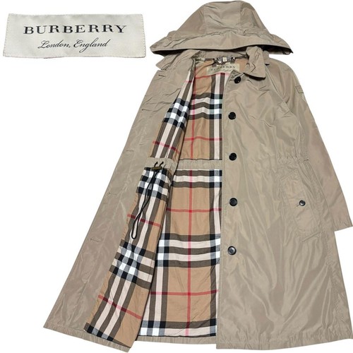 Trench coat con cappuccio