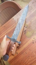 ⚔️ Spada/pugnale corto in acciaio damascato fatto a mano personalizzato con fodero in pelle