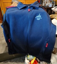 Gilet in pile blu medio adulto Olimpiadi invernali 2006 con 2 tasche e cerniera completa 