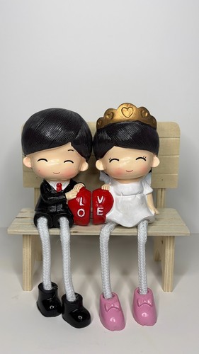 Cute couple love figurine - figurine, with