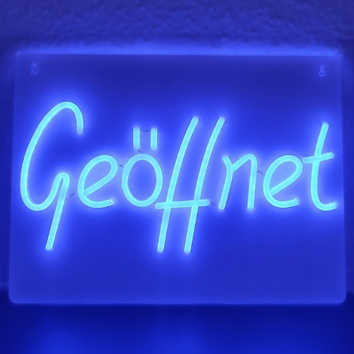 Insegna neon led aperta - insegna,