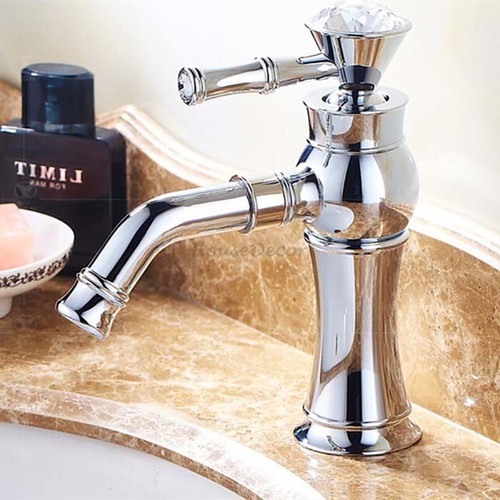 Beccuccio girevole bagno