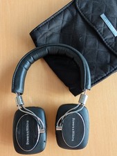Bowers & Wilkins P5 Cuffie Bluetooth Wireless On-Ear con Microfono Nero CON CUSTODIA
