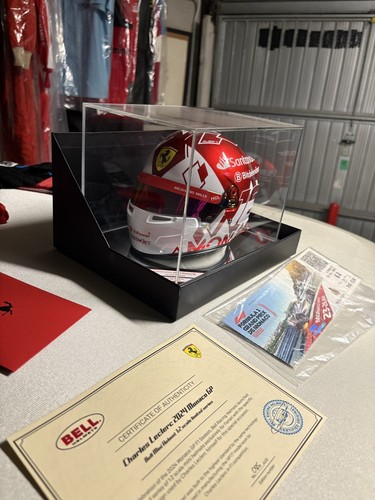 Ferrari casco leclerc 2 - leclerc, 1:2