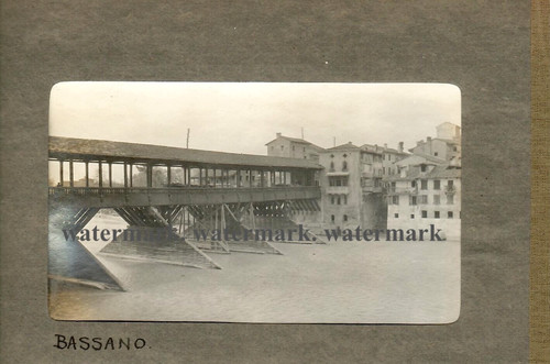 Original amateur photograph