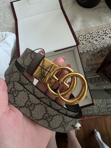 Authentic gucci supreme - authentic,