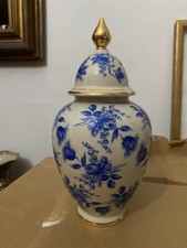 Potiche d'epoca in porcellana