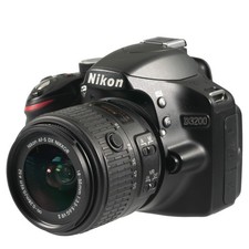 Nikon D 3200 + 18-55/3.5-5.6 G