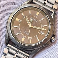 Seiko V145 0AX0 Orologio da