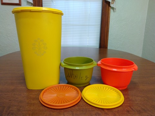 Vtg tupperware lot - tupperware, of
