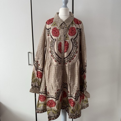 Free people smell the roses - free,
