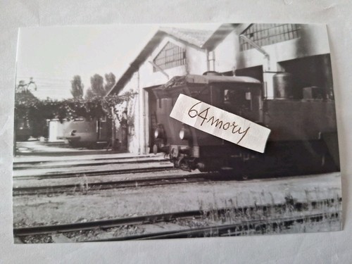Fotografia deposito locomotive - fotografia,