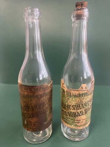 Vecchia bottiglia vodka - vecchia,