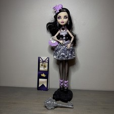 Ever After High Dutchess Swan 