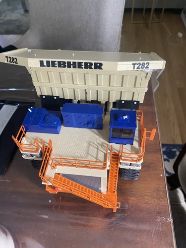 Dumper liebherr 282 - dumper,