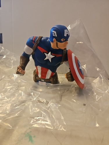 Salvadanio figura captain - salvadanio,
