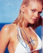 FOTO FIRMATA SOPHIE MONK -SEXY