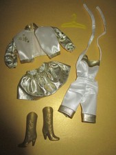 1258) RARO VECCHIO VESTITO