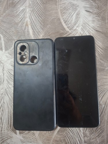 Cellulari smartphone usati - e,