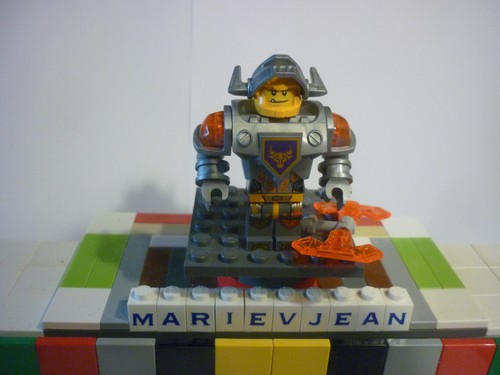 Lego minifigures nexo - -,