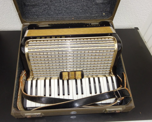 Fisarmonica hohner concerto - hohner, ii
