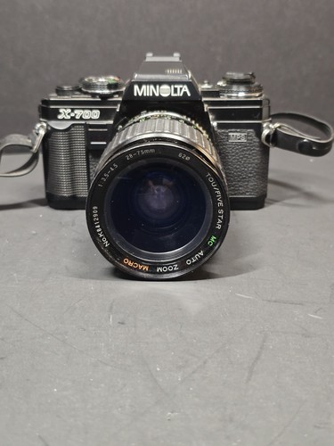 Minolta 700 35mm film slr - x-700,