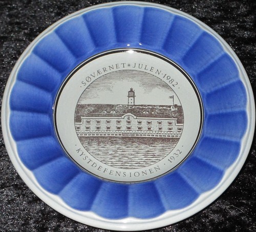 1982 royal copenhagen fayence - 1982,