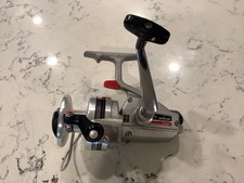 Mulinello da spinning vintage Daiwa 2500C con cuscinetti a sfera ad alta velocità made in Japan