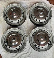 Set 4 Cerchi 15" x Triumph TR2 TR3 TR4 TR5 TR6 + 4 Borchie Originali 