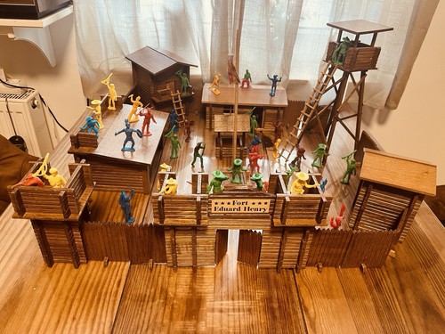 Fort eduard henry holzfort - henry,