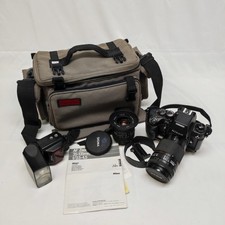 Macchina fotografica Nikon F4-S con ottica 35-135 + Sigma 18-35 flash e borsa