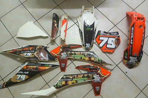 Kit plastiche originali - kit,