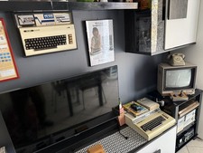 Commodore - VIC 20 PET STYLE - VIC 1020 - Monitor 1701