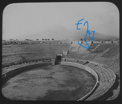 Photo pompeii the amphitheatre - photo,