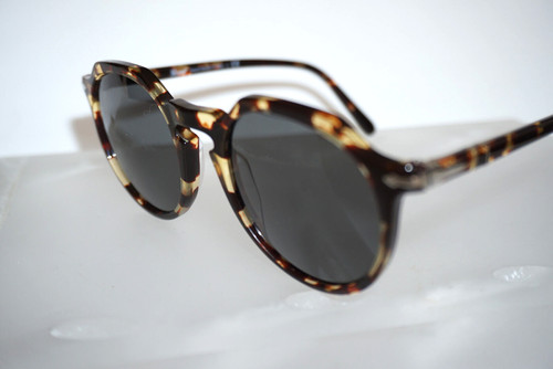 New authentic persol 3281 - new,