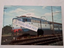 Fotografia Locomotore Elettrico FS E 646.046 in testa ad un convoglio passeggeri