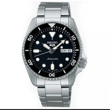 Seiko 5 Sports SKX Mid-Size