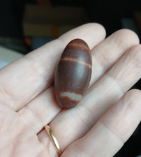 Shiva lingam pierre sacrée /