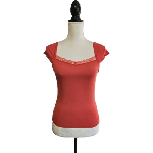 Bodycon top rosso dazy - top,