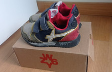 W6YZ Sneakers Bimbo n.28 –