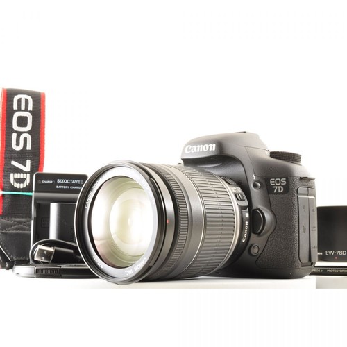 *Fotocamera reflex digitale